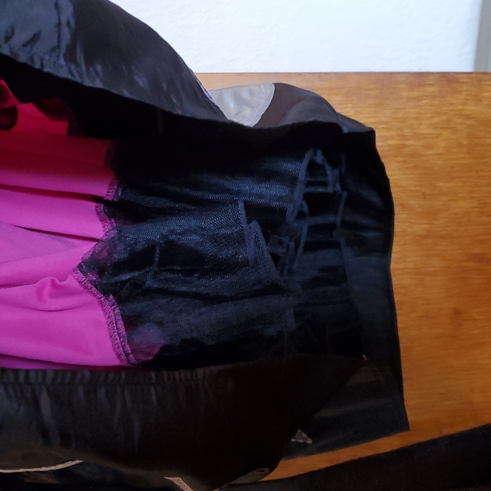 Dress - Picture 3 of 4